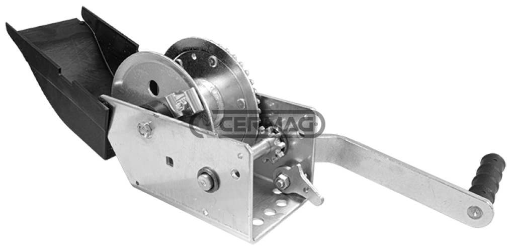 TREUILS POUR TRACTION OU RELEVAGE