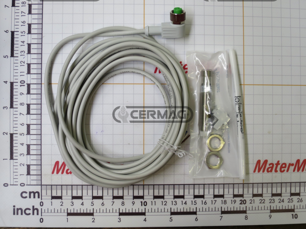 sensore induttivo 4mm con connet